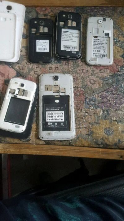 Лот: 11339492. Фото: 1. Samsung i9300 за все. Другое (запчасти, оборудование)