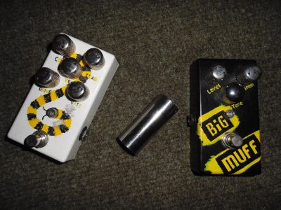 Лот: 3294645. Фото: 1. мастеровые педали big muff и fuzz... Гитарные эффекты и комбоусилители