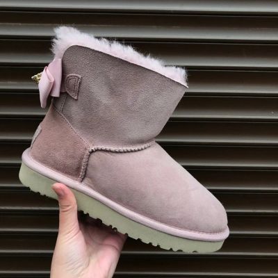 Лот: 12628655. Фото: 1. Ботинки UGG. Ботильоны, полусапожки