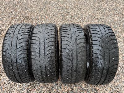 Лот: 24617616. Фото: 1. 235/55 r18 Bridgestone Ice Cruiser... Шины