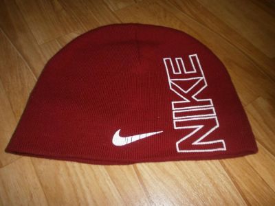 Лот: 3934068. Фото: 1. Шапка Nike (Не ношеная). Головные уборы