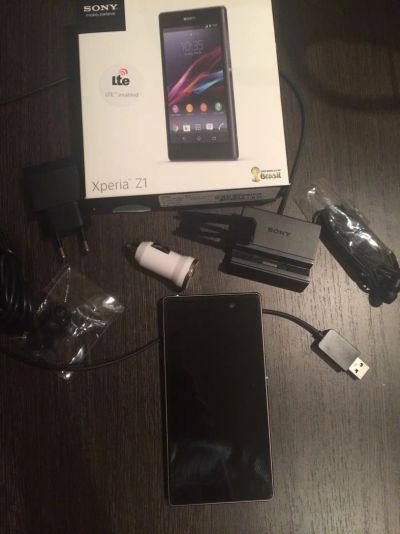 Лот: 4416407. Фото: 1. Sony xperia z1 (LTE+ бонусы). Смартфоны