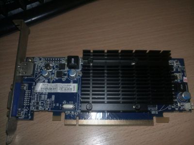 Лот: 14499494. Фото: 1. Видеокарта AMD Radeon HD4350 512mb. Видеокарты