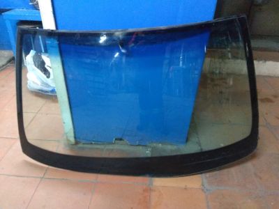 Лот: 15548585. Фото: 1. Стекло лобовое toyota camry vista... Кузов
