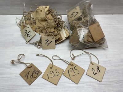 Лот: 17866589. Фото: 1. Номерки с веревкой. Почти 200... Верёвки, шпагат