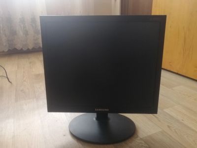 Лот: 17367804. Фото: 1. Монитор Samsung 17. ЖК-мониторы