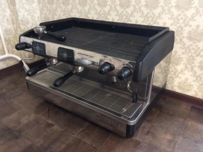 Лот: 10622959. Фото: 1. Кофемашина La Cimbali m24. Пищевое