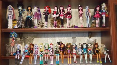 Лот: 3155119. Фото: 1. 29 кукол Monster High Школа Монстров... Куклы и аксессуары
