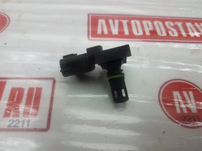 Лот: 20896411. Фото: 1. Датчик расхода воздуха Nissan... Двигатель и элементы двигателя