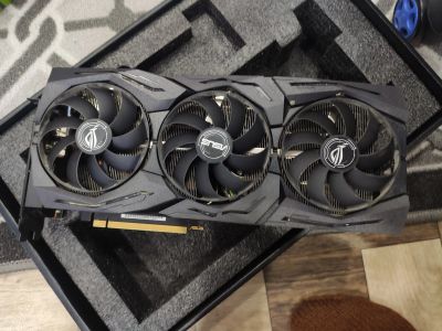 Лот: 17051915. Фото: 1. Видеокарта asus rog-strix-rtx2080-8g-gaming. Видеокарты