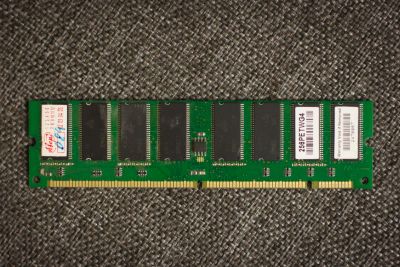 Лот: 3718650. Фото: 1. DDR 256 SDRAM PC133. Оперативная память