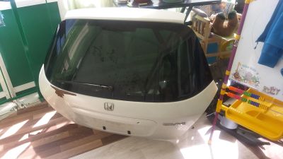 Лот: 22463605. Фото: 1. Honda Civic, EU1. Стекло. Дверь... Багажники, боксы, фаркопы