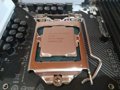 Лот: 18047974. Фото: 1. Intel® Pentium® Gold G6400 OEM. Процессоры