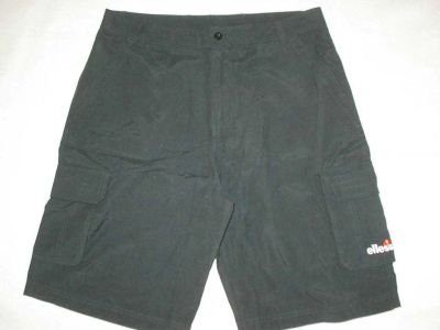 Лот: 5935187. Фото: 1. Шорты летние черные Ellesse р... Брюки, джинсы, шорты