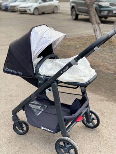 Лот: 20342618. Фото: 1. Коляска Uppababy (США). Коляски