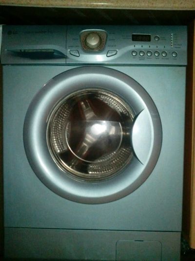 Лот: 11272564. Фото: 1. Стиральная машина LG 5кг. Стиральные машины