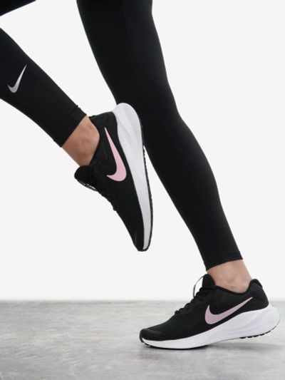 Лот: 22844497. Фото: 1. Кроссовки женские Nike Revolution... Другое (одежда, обувь, галантерея)