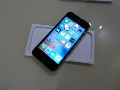 Лот: 6753324. Фото: 1. Продам iPhone 5s 16GB Space Gray... Смартфоны