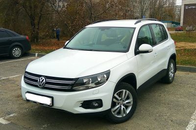 Лот: 15125372. Фото: 1. Автомобиль. Автомобили