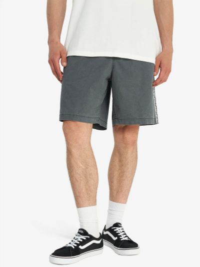 Лот: 25543839. Фото: 1. Шорты мужские Quiksilver Taxer... Шорты
