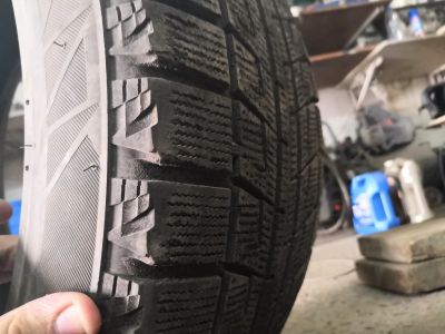 Лот: 12200913. Фото: 1. Bridgestone revo 2. Шины