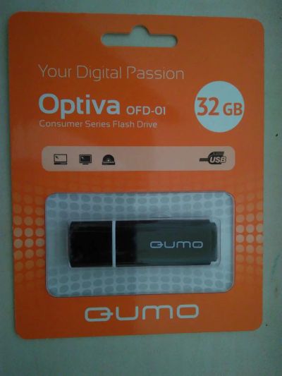 Лот: 9582270. Фото: 1. USB 2.0 32 Gb Qumo. USB-флеш карты