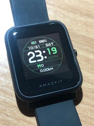 Лот: 16765790. Фото: 1. Xiaomi Amazfit bip Фитнес браслет... Смарт-часы, фитнес-браслеты, аксессуары