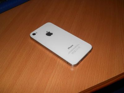 Лот: 3337112. Фото: 1. Apple iphone 4 white, 8Gb, original... Смартфоны