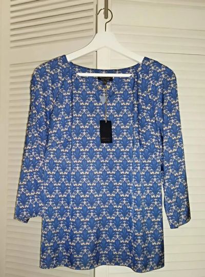 Лот: 11195425. Фото: 1. Великолепная блуза известной итальянской... Блузы, рубашки