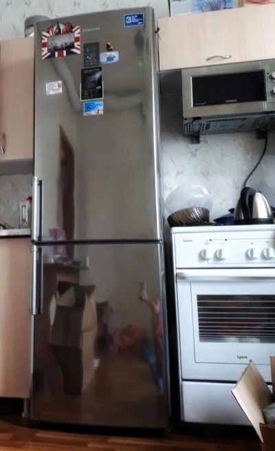 Лот: 14278582. Фото: 1. Холодильник Samsung. Холодильники, морозильные камеры
