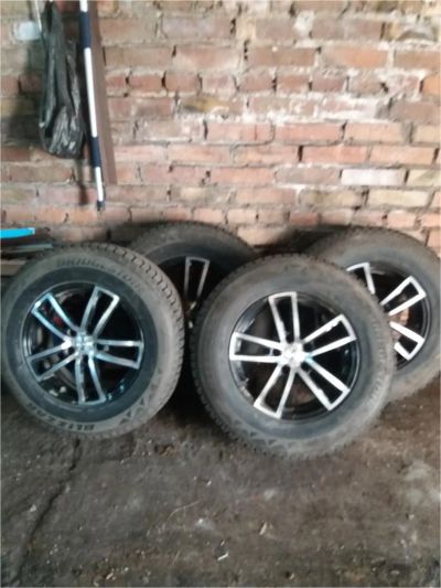 Лот: 10261533. Фото: 1. Автошины Bridgestone blizzak spike-01. Шины на дисках