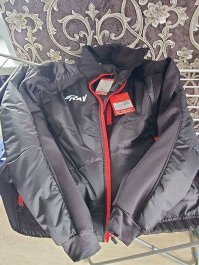 Лот: 25079005. Фото: 1. Куртка спортивная Ray. Другое (спортивная одежда)
