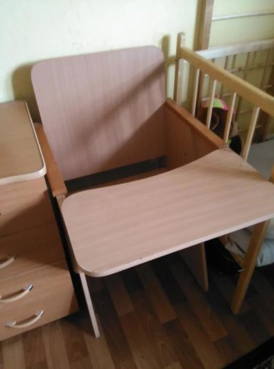 Лот: 9344929. Фото: 1. стул для кормления или парта. Стульчики для кормления
