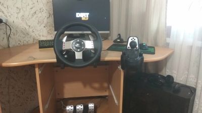 Лот: 14574906. Фото: 1. Игровой руль Logitech G27. Рули, джойстики