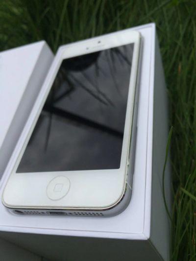 Лот: 8008804. Фото: 1. iPhone 5 16Gb. Смартфоны