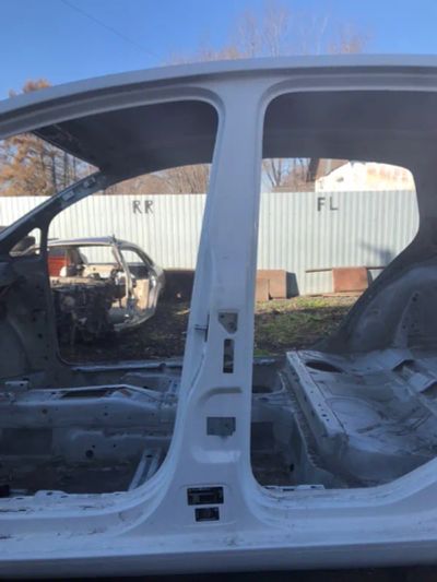Лот: 21705825. Фото: 1. стойка кузова Volkswagen Golf... Кузов
