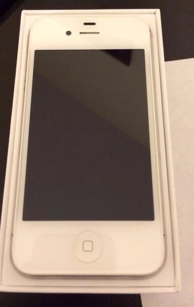 Лот: 3088418. Фото: 1. iPhone 4S white 16G(обмена нет... Смартфоны