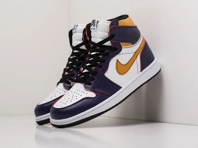 Лот: 17561565. Фото: 1. Кроссовки Nike Air Jordan 1 Mid. Кеды, кроссовки, слипоны