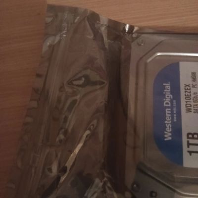 Лот: 23228732. Фото: 1. Жесткий диск 1TB WD Blue (в упаковке... Жёсткие диски (HDD)