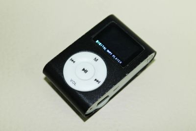 Лот: 6343570. Фото: 1. Плеер MP3 JHC Shuffle с дисплеем... Плееры