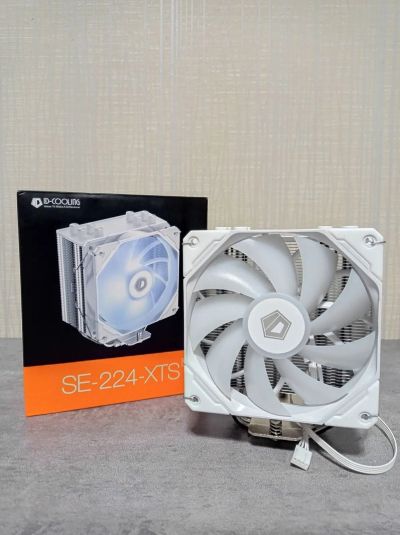 Лот: 21176827. Фото: 1. ID-Cooling SE-224-XTS White. Системы охлаждения