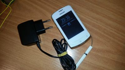 Лот: 4757488. Фото: 1. philips x518 dual sim. Кнопочные мобильные телефоны