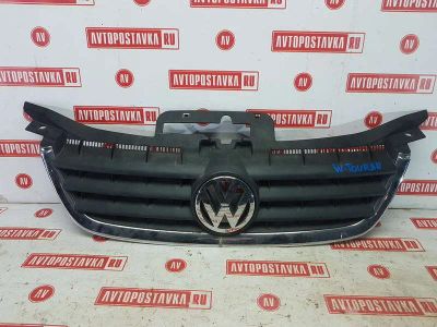 Лот: 20898674. Фото: 1. Решетка радиатора Volkswagen Touran... Кузов