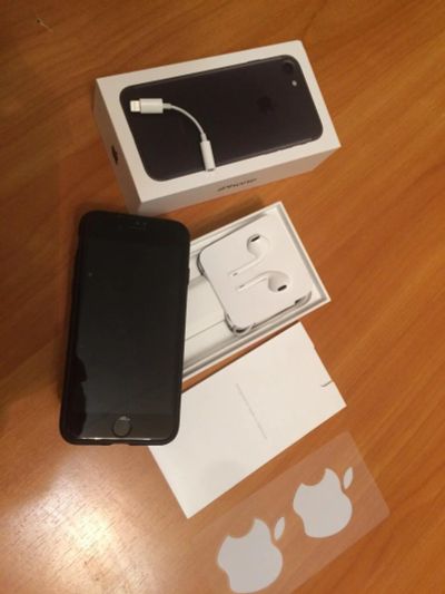 Лот: 10695595. Фото: 1. Apple iPhone 7 (обмен на 7+ ,8... Смартфоны