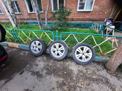 Лот: 17973828. Фото: 1. заглушки Toyota Reverline R16... Колпаки