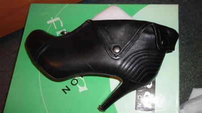 Лот: 3155653. Фото: 1. Ботильоны Alexander McQueen 39... Ботильоны, полусапожки
