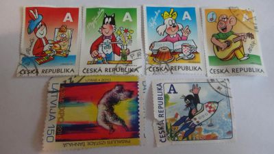 Лот: 4155140. Фото: 1. Чуток марок Чехия и Латвия с рубля... Марки