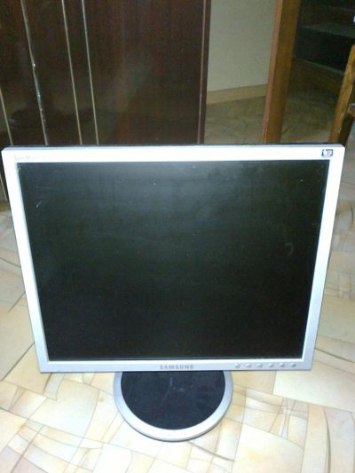 Лот: 5889109. Фото: 1. Монитор Samsung SyncMaster 740B... ЖК-мониторы
