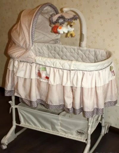 Лот: 9189696. Фото: 1. Колыбель Simplisity + подарок. Детские кровати и кроватки