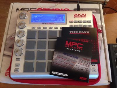 Лот: 7715685. Фото: 1. Akai MPC Studio. DJ-оборудование